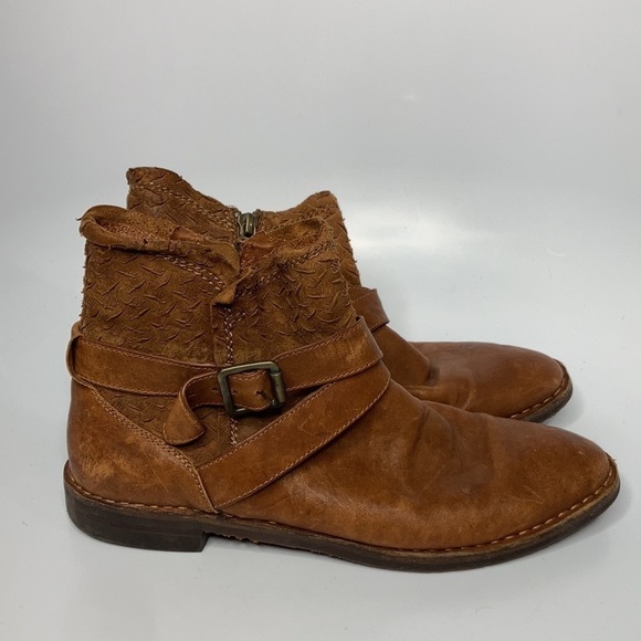 Trask Alexa booties leather boots size 8 - Picture 3 of 11